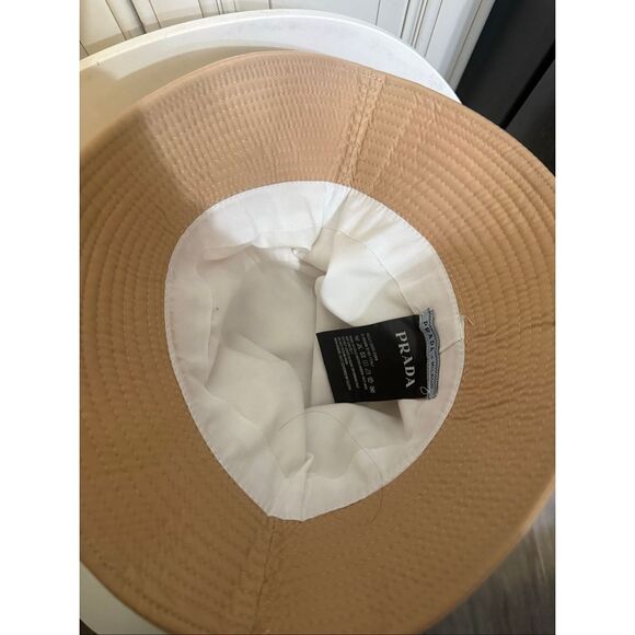 Prada Milano Women\'s Enameled Logo Re-Nylon Bucket Hat Tan OS NWOT main image 3